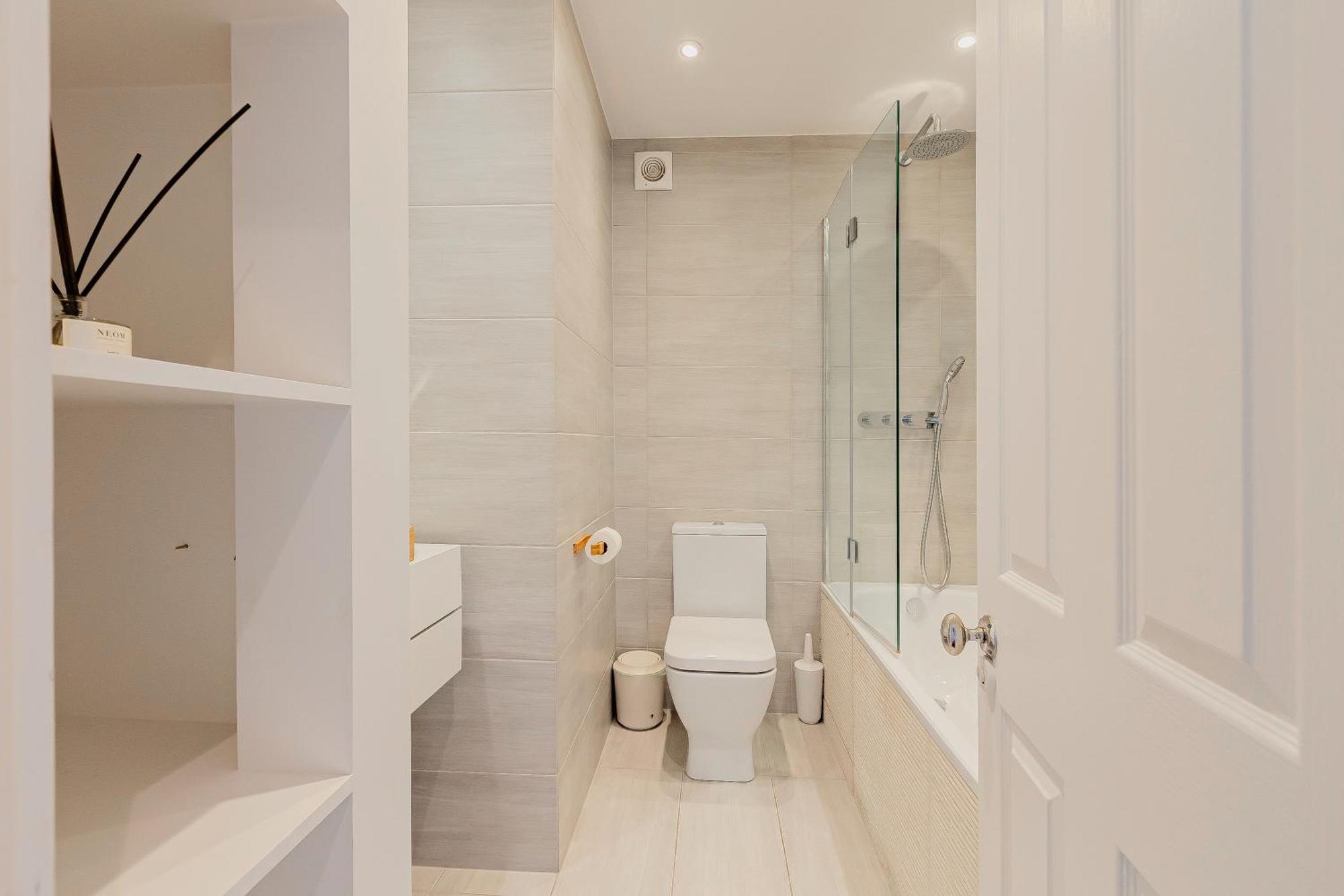 New Listing! Bright 1br, Heart Of Notting Hill Appartement *