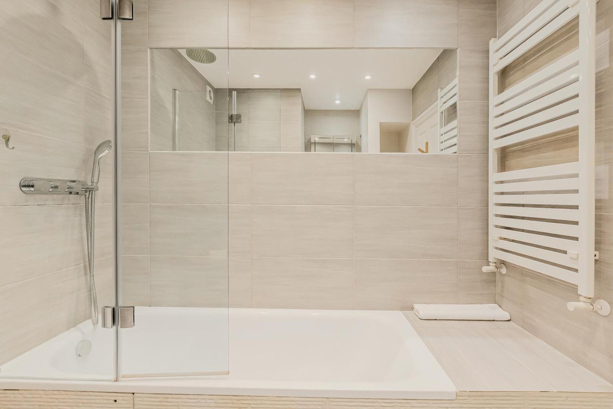 Appartement New Listing! Bright 1br, Heart Of Notting Hill